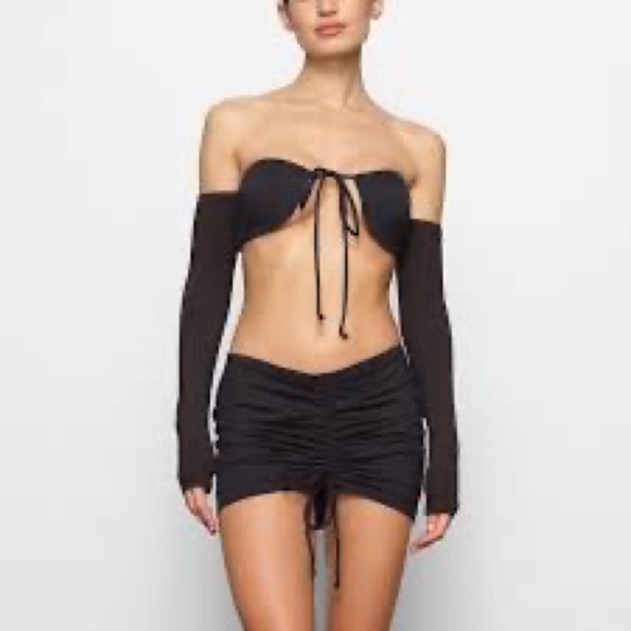 SKIMS Black Signature Swim Lace Up Longsleeve Top NWT Size XXS B22 - Picture 2 of 4